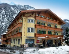 Aparthotel Ladina