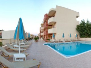 Elpis Apartments