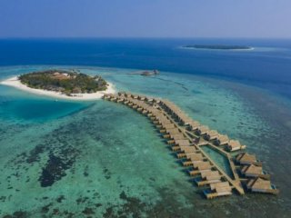 Emerald Faarufushi Resort & Spa