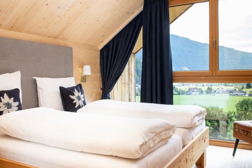 HOCHoben Chalets & Mobilhomes  SKI OPENING Advent