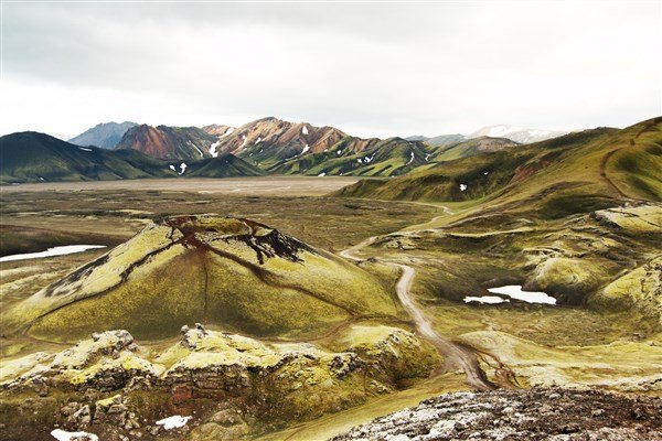 Island - mezi ledovci, sopkami a horkými prameny se zatměním Slunce