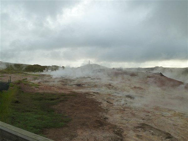 Island - mezi ledovci, sopkami a horkými prameny se zatměním Slunce