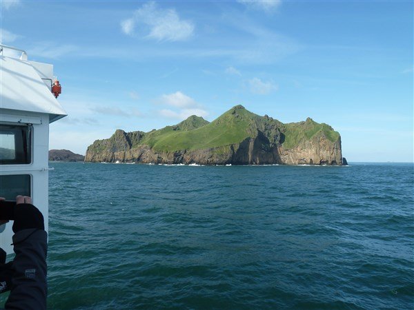 Island - mezi ledovci, sopkami a horkými prameny se zatměním Slunce