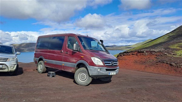 Island - mezi ledovci, sopkami a horkými prameny se zatměním Slunce