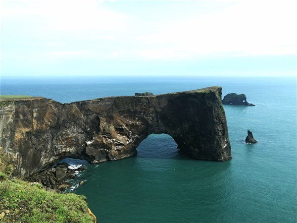 Island - mezi ledovci, sopkami a horkými prameny se zatměním Slunce