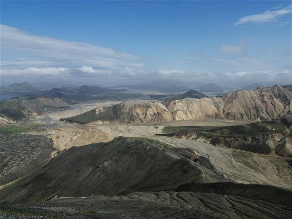 Island - mezi ledovci, sopkami a horkými prameny se zatměním Slunce