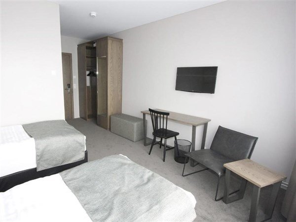 Island - mezi ledovci, sopkami a horkými prameny se zatměním Slunce