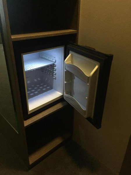 Island - mezi ledovci, sopkami a horkými prameny se zatměním Slunce