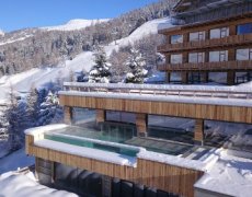 Hotel Alpen Village Resort