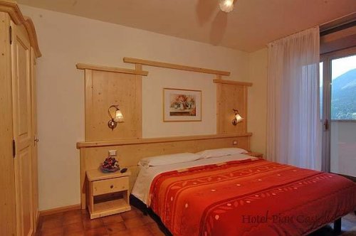 5denní zájezd s dopravou, polopenzí a skipasem v ceně – hotel Piancastello