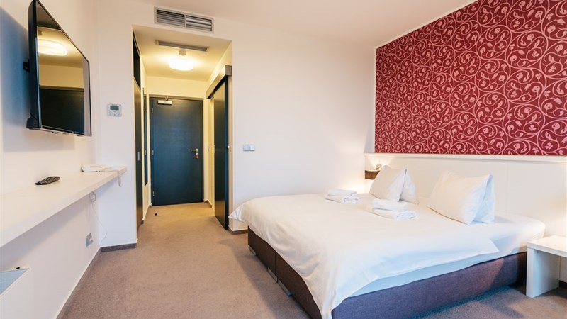 K - TRIUMF RESORT - Velichovky