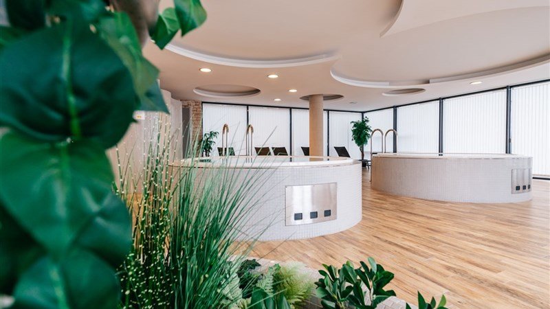 K - TRIUMF RESORT - Velichovky