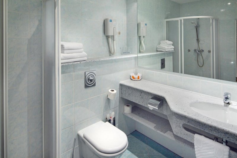 Ramada hotel and suite