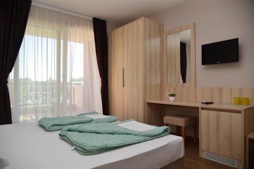 Hotel Drvenik Palace