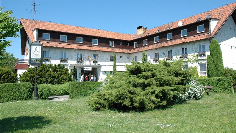 ZVÍKOV hotel - Zvíkovské Podhradí