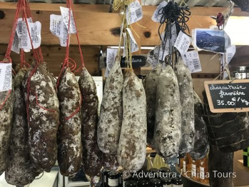 Kvetoucí Korsika na kole