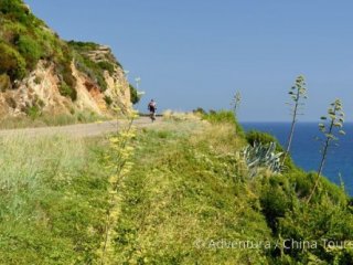 Kvetoucí Korsika na kole Kvetoucí Korsika na kole