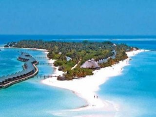 Kuredu Island Resort
