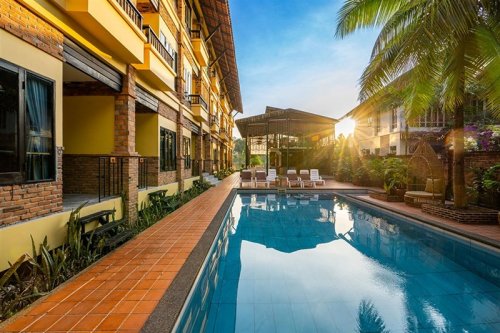 Motive Cottage Resort