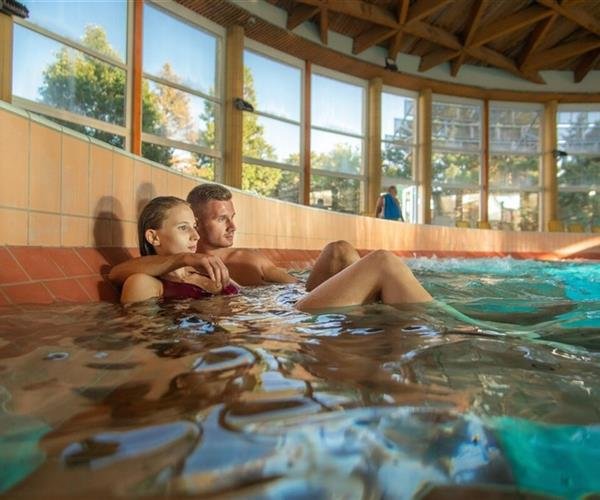 BÜKFÜRDŐ & HUNGUEST BÜK - WEST WING relax v nejléčivější vodě Maďarska