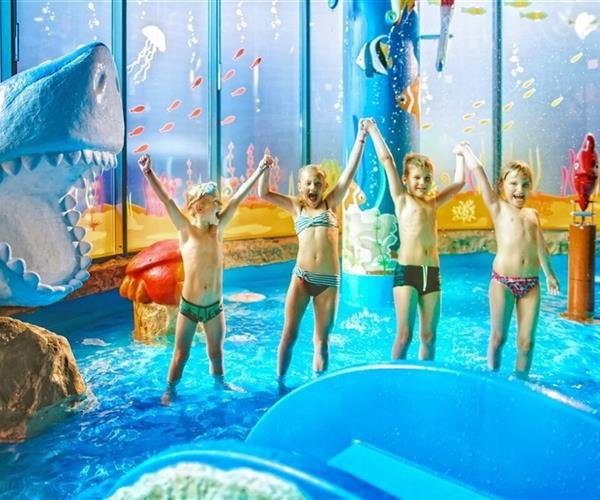 BÜKFÜRDŐ & HUNGUEST BÜK - WEST WING relax v nejléčivější vodě Maďarska