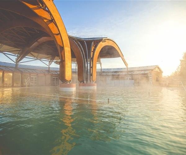 BÜKFÜRDŐ & HUNGUEST BÜK - WEST WING relax v nejléčivější vodě Maďarska