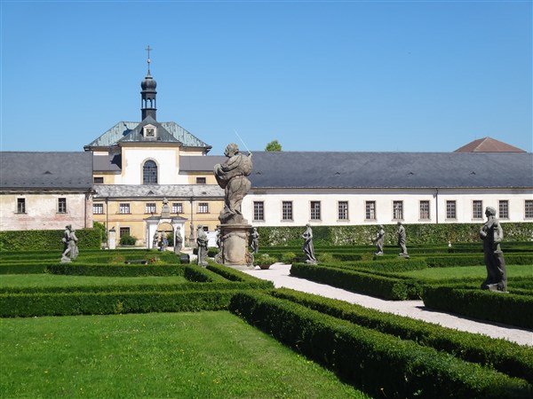 Český ráj, Kuks a Babiččino údolí