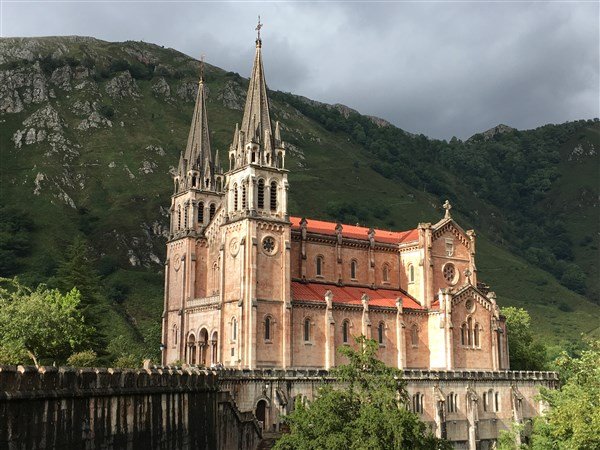 Svatojakubská pouť 2 - severní cestou přes Kantábrii, Asturii a Picos de Europa do Santiaga de Compostela