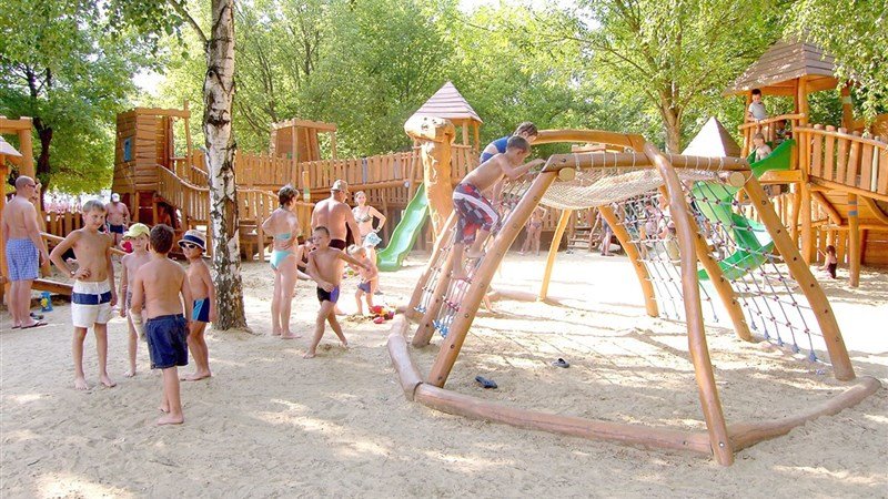 PLAUTER KÚRIA - Veľký Meder