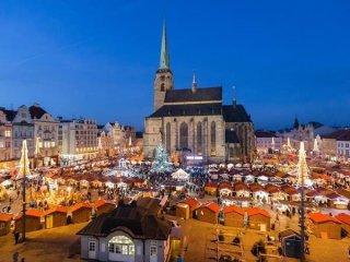 PLZEŇ kouzlo českého adventu a bublinek PLZEŇ kouzlo českého adventu a bublinek