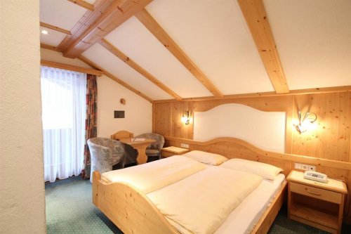 5denní zájezd s dopravou, polopenzí a skipasem v ceně – pension Maria