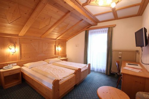 5denní zájezd s dopravou, polopenzí a skipasem v ceně – pension Maria