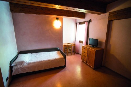 6denní zájezd (denní přejezd) s dopravou, polopenzí a skipasem ceně – hotel La Mirandola