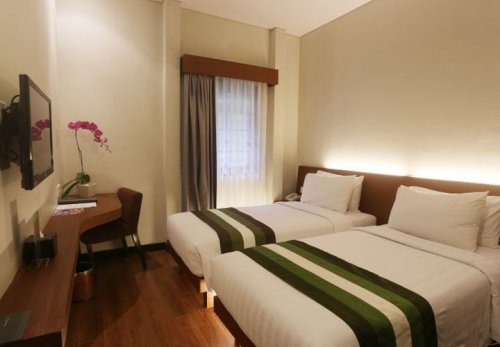 Grand Whiz Nusa Dua 3, Nusa Dua, 13 dní