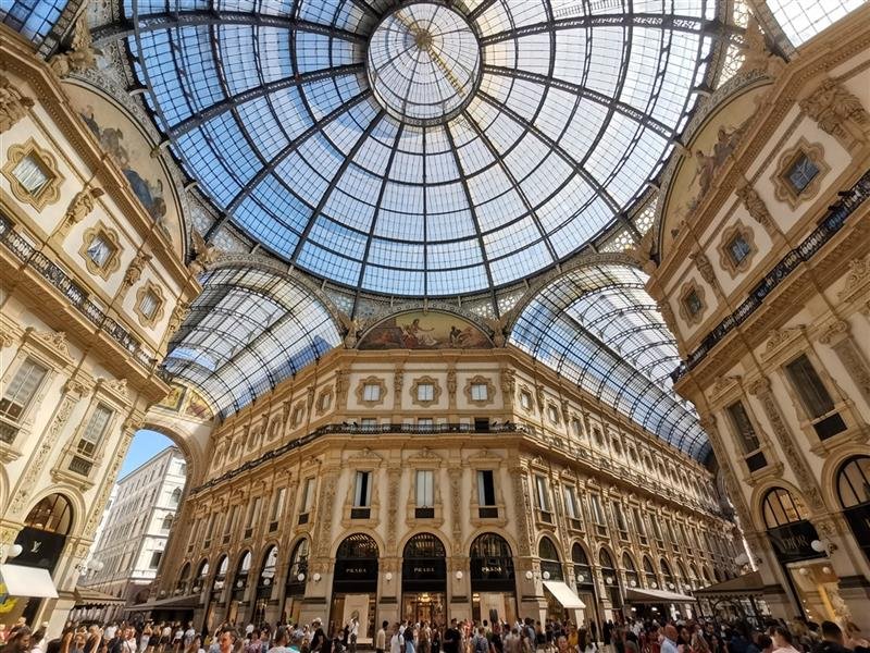 Za jarní krásou alpských jezer