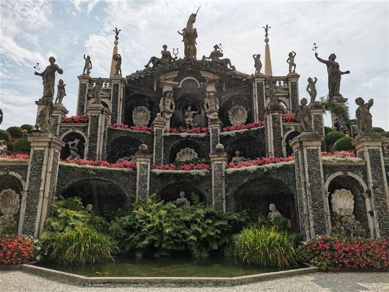 Za jarní krásou alpských jezer