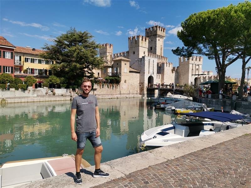 Za jarní krásou alpských jezer