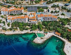 Hotel Zagreb (Karlobag)