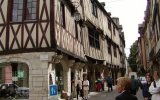 Burgundsko, Champagne, příroda, UNESCO, víno a katedrály