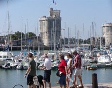 Bordeaux a Akvitánie, památky, víno a vlny Atlantiku
