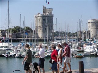 Bordeaux a Akvitánie, památky, víno a vlny Atlantiku