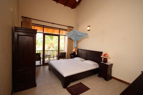 PARADISE BEACH CLUB MIRISSA 3