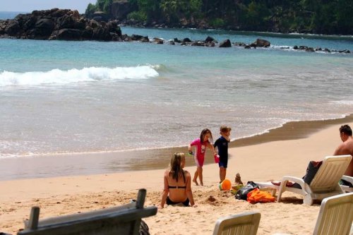 PARADISE BEACH CLUB MIRISSA 3