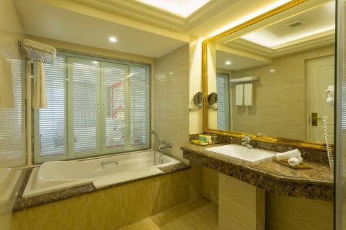 THE GRAND KANDYAN HOTEL 5