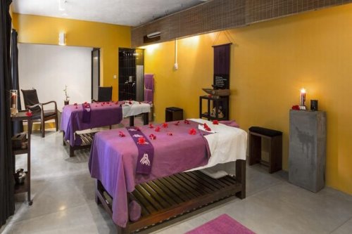 TANGERINE BEACH HOTEL  4