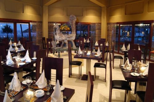 TANGERINE BEACH HOTEL  4