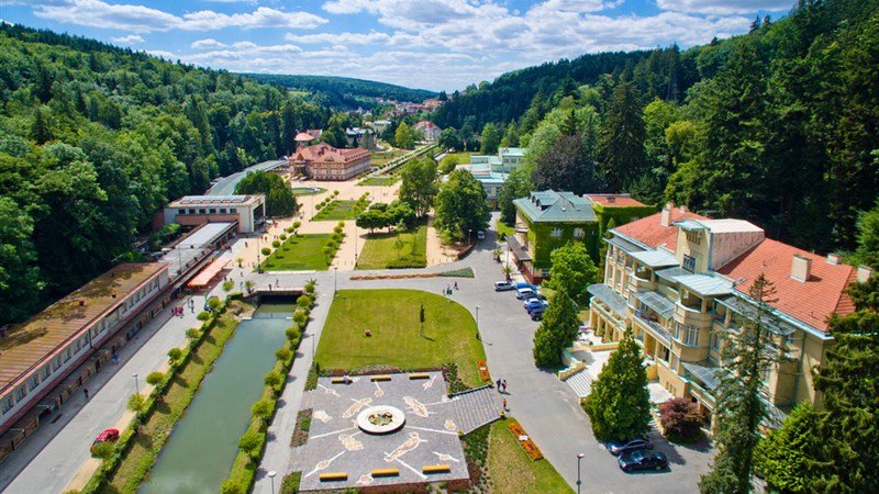 RIVIERA - Luhačovice