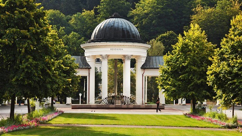 VÁNOCE A SILVESTR, SPA HOTEL DĚVÍN - Mariánské Lázně