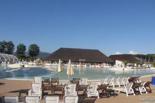 HU Park Albatros Village