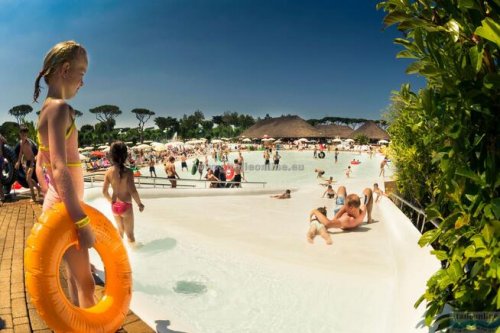 HU Park Albatros Village